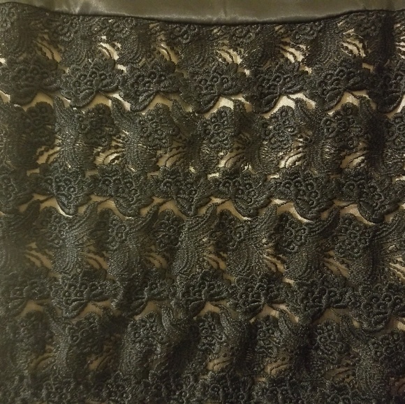 Top and bottom deep black lace dress - Picture 7 of 7